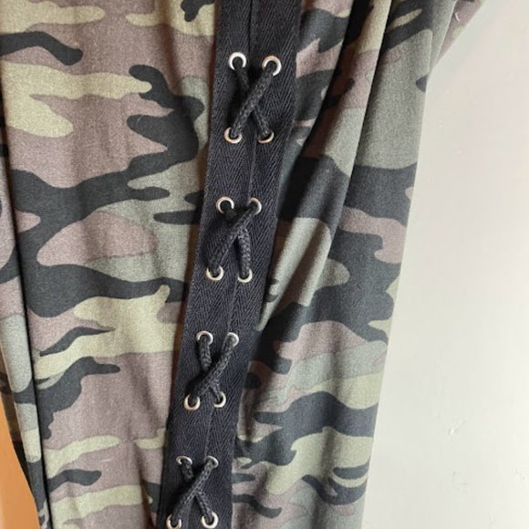 Camo High Waist Leggings XL - Picture 5 of 5
